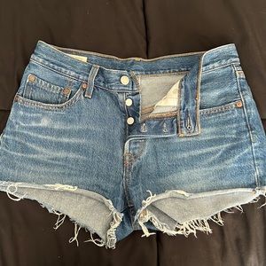Levi’s 501 jean shorts size 27